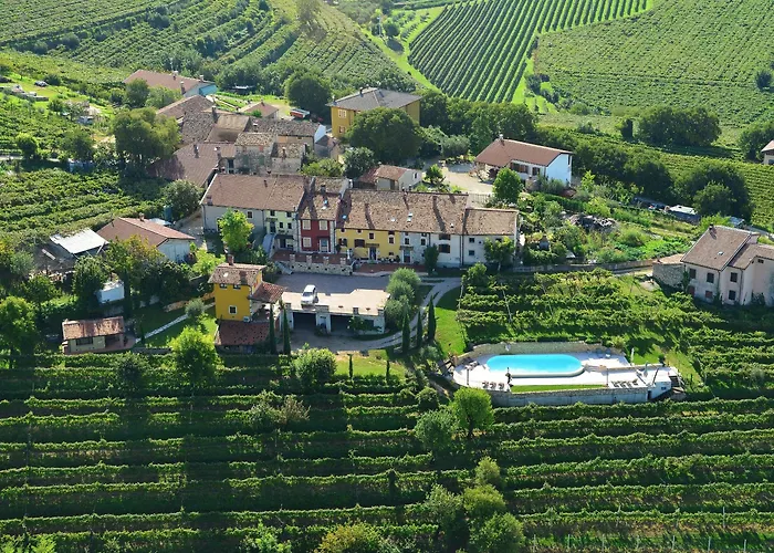 Corte Tamellini Affittacamere 4*