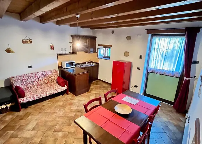 Affittacamere Corte Tamellini 4*