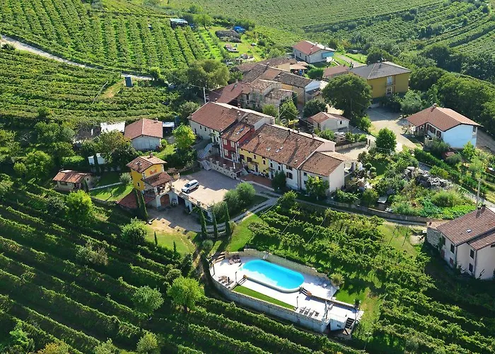 Affittacamere Corte Tamellini 4*